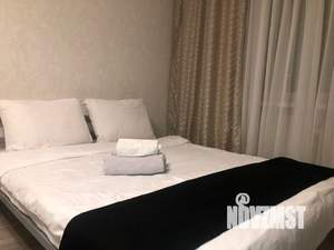 1-к квартира, посуточно, 40м2, 7/10 этаж