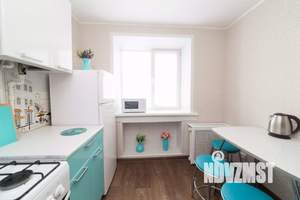 2-к квартира, посуточно, 50м2, 1/1 этаж