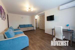 2-к квартира, посуточно, 50м2, 1/1 этаж