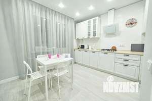 1-к квартира, посуточно, 40м2, 4/10 этаж