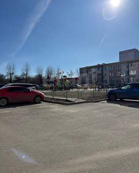 2-к квартира, вторичка, 57м2, 1/3 этаж