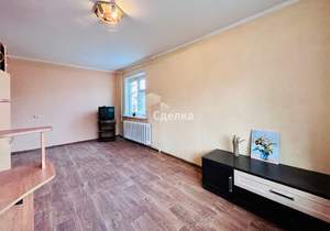 2-к квартира, вторичка, 42м2, 1/5 этаж