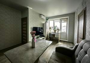2-к квартира, вторичка, 44м2, 4/4 этаж