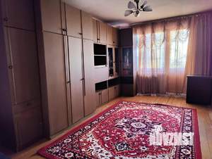 2-к квартира, вторичка, 43м2, 1/9 этаж