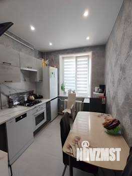 2-к квартира, вторичка, 64м2, 1/2 этаж