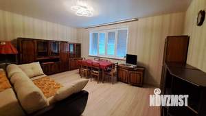 2-к квартира, вторичка, 60м2, 1/5 этаж