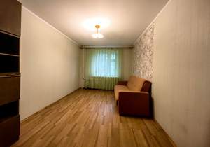 2-к квартира, вторичка, 63м2, 2/10 этаж