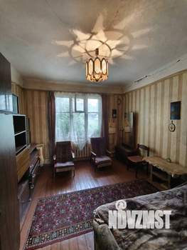 3-к квартира, вторичка, 61м2, 1/1 этаж