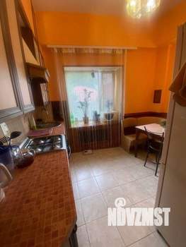 2-к квартира, вторичка, 52м2, 1/1 этаж