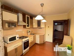 2-к квартира, вторичка, 61м2, 2/10 этаж