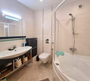 2-к квартира, вторичка, 64м2, 9/9 этаж