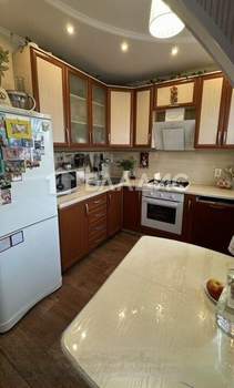 2-к квартира, вторичка, 44м2, 1/4 этаж