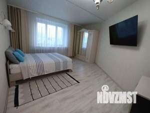 2-к квартира, вторичка, 65м2, 10/17 этаж