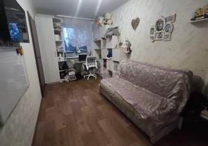 2-к квартира, вторичка, 44м2, 1/4 этаж