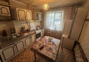 3-к квартира, вторичка, 68м2, 1/9 этаж