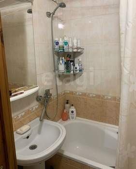 3-к квартира, вторичка, 66м2, 1/10 этаж