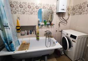 2-к квартира, вторичка, 64м2, 2/5 этаж