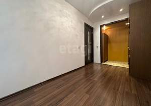 2-к квартира, вторичка, 42м2, 1/1 этаж