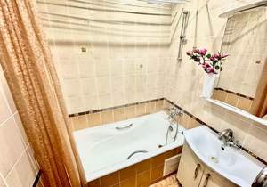 2-к квартира, вторичка, 61м2, 2/10 этаж