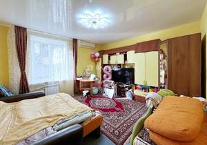 2-к квартира, вторичка, 63м2, 1/2 этаж
