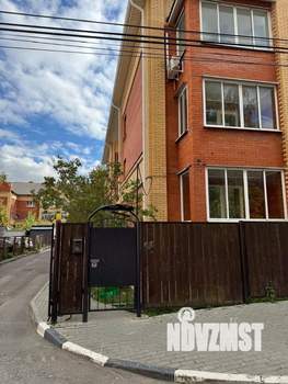 5-к квартира, вторичка, 176м2, 3/3 этаж