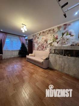 2-к квартира, вторичка, 44м2, 1/4 этаж