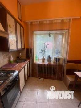 2-к квартира, вторичка, 52м2, 1/1 этаж