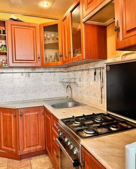 3-к квартира, вторичка, 60м2, 9/9 этаж