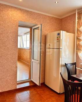 2-к квартира, вторичка, 63м2, 10/16 этаж