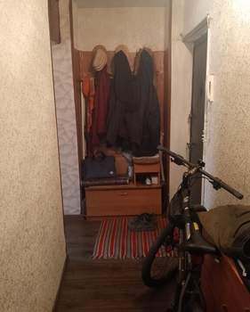 2-к квартира, вторичка, 42м2, 1/5 этаж