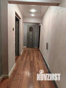 3-к квартира, вторичка, 74м2, 1/10 этаж