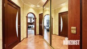 2-к квартира, вторичка, 83м2, 4/9 этаж