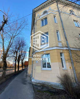 3-к квартира, вторичка, 82м2, 1/3 этаж