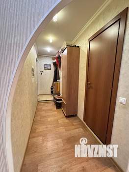 2-к квартира, вторичка, 44м2, 1/4 этаж