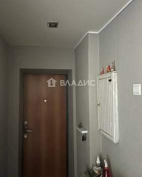 2-к квартира, вторичка, 43м2, 1/5 этаж