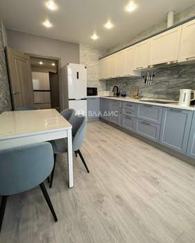 2-к квартира, вторичка, 68м2, 2/3 этаж