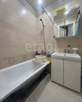 3-к квартира, вторичка, 60м2, 2/2 этаж