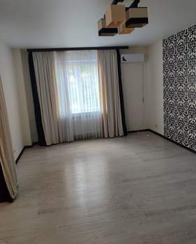 1-к квартира, вторичка, 41м2, 1/4 этаж