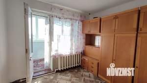 3-к квартира, вторичка, 52м2, 9/9 этаж