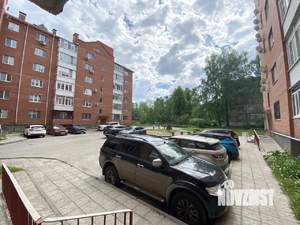 3-к квартира, вторичка, 83м2, 1/6 этаж