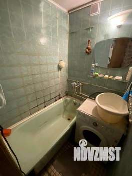 4-к квартира, вторичка, 61м2, 5/5 этаж