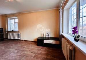 2-к квартира, вторичка, 42м2, 1/5 этаж