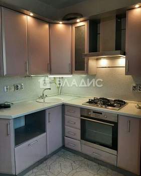 2-к квартира, вторичка, 52м2, 4/4 этаж