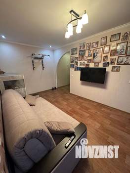 2-к квартира, вторичка, 44м2, 1/4 этаж