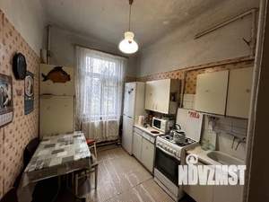 3-к квартира, вторичка, 70м2, 1/2 этаж