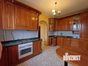 4-к квартира, вторичка, 136м2, 7/9 этаж