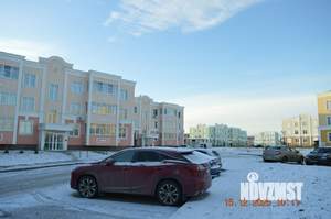 2-к квартира, вторичка, 72м2, 1/3 этаж