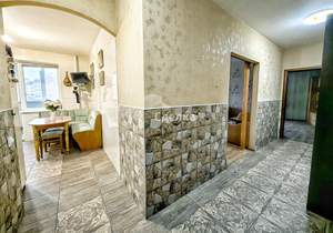 2-к квартира, вторичка, 64м2, 6/10 этаж