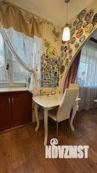 2-к квартира, вторичка, 44м2, 1/4 этаж