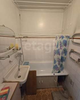 3-к квартира, вторичка, 60м2, 8/9 этаж